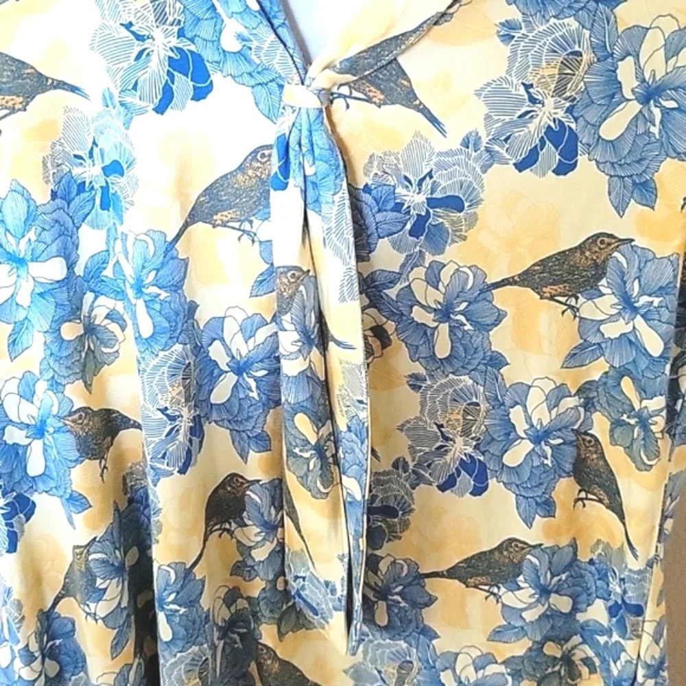 *SUMMER SALE* ModCloth Bird Printed Sleeveless Summer Top - Picture 4 of 7